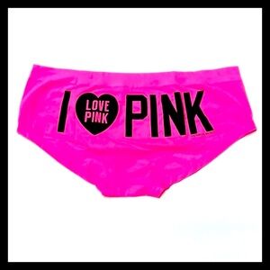 💕ⓅⒾⓃⓀ ⓋⓈ “I LOVE PINK HEART” Extra Low Rise Hipster Yoga Panties ✨NWT💕